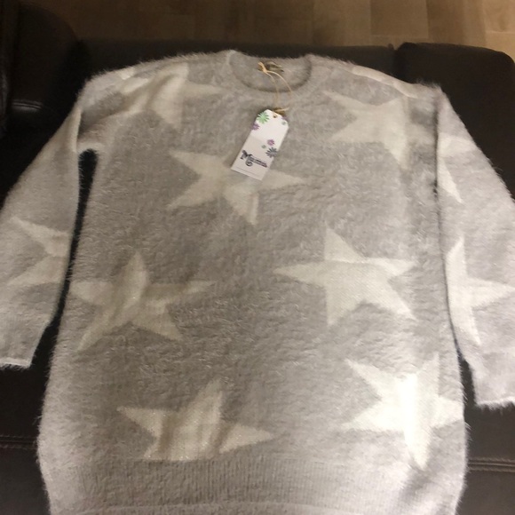 Show me your MuMu Fuzzy Star Sweater - Picture 2 of 5
